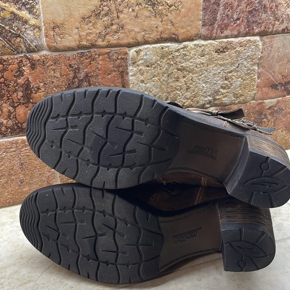 Earth Women’s Boots Shoes Montana Sandstone Zipper Heels Leather Brown Size 9 B - Picture 12 of 16